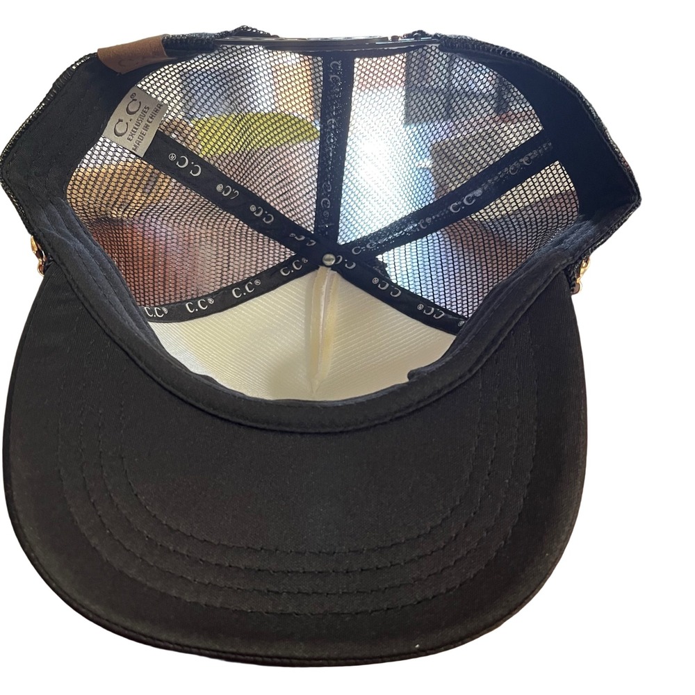 C.C. Smiley Face Trucker Hat Women‎ OS Black White NEW Daisy Chain Take It Easy - Picture 6 of 7